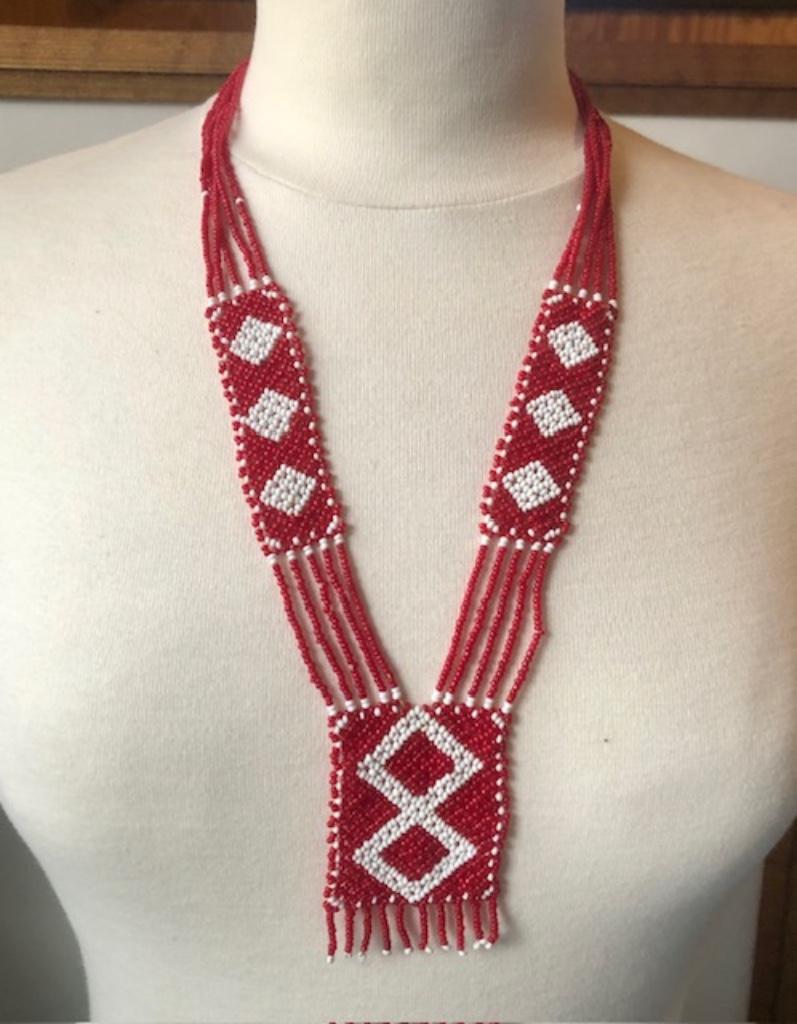 collier de perles ethniques, Bijoux, Sacs & Beauté, Colliers, Enlèvement ou Envoi, Comme neuf, Rouge, Synthétique