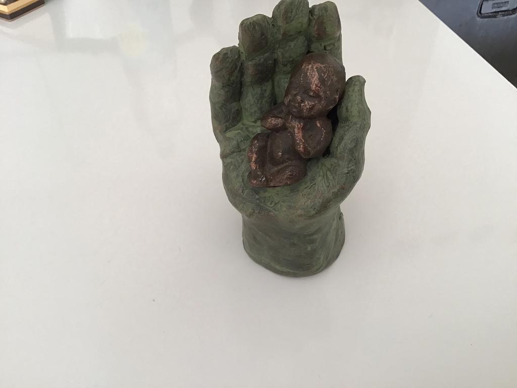 Origineel “ babybeeldje” van de kunstenaar Geert Kunen., Ophalen of Verzenden, Zo goed als nieuw