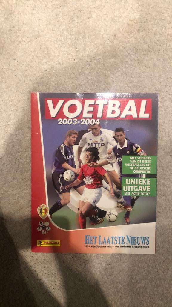 Panini voetbal 2003-2004 Belgie laatste nieuws, Verzamelen, Stickers, Ophalen of Verzenden, Nieuw, Sport
