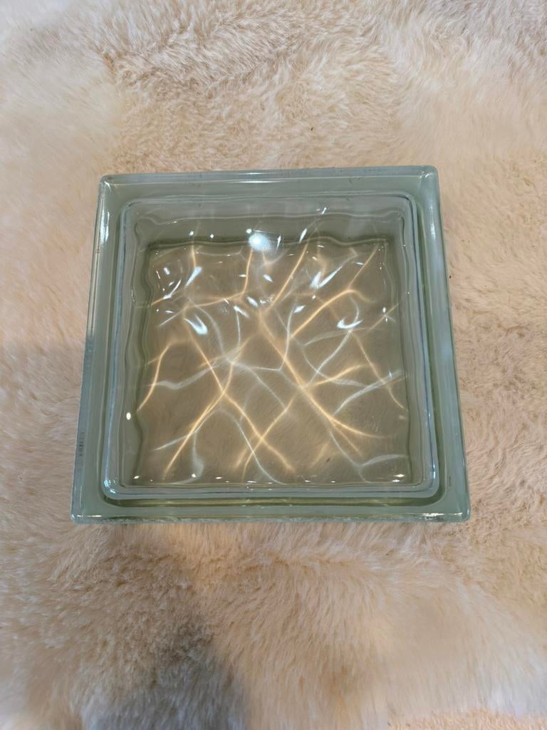 59 lichtgroene gewolkte glasdallen., Ophalen, Zo goed als nieuw