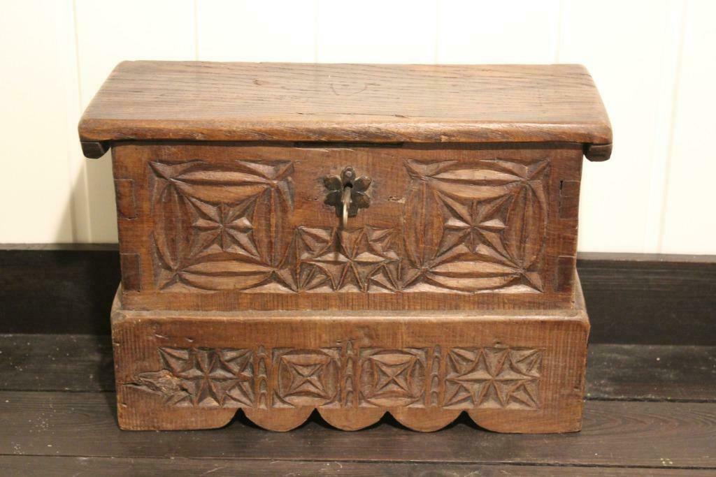 Mini koffer met de hand gesculpteerd 36x16x25cm, Ophalen