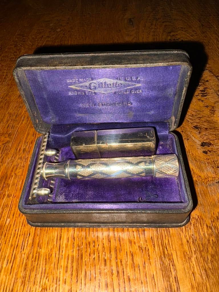 Zilveren Gillette scheerapparaat 1917, Enlèvement, Argent