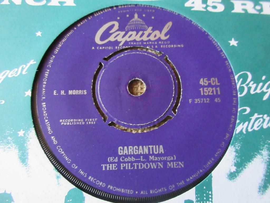 The Piltdown Men‎ — Gargantua/Fossil Rock  Halloween, 7 inch, Single, Ophalen of Verzenden, Zo goed als nieuw