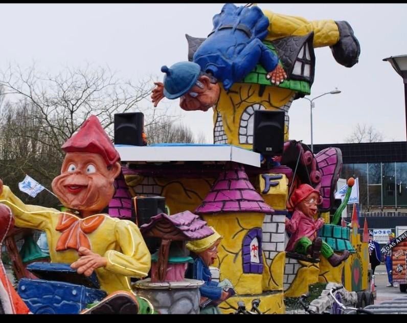 Carnavals wagen laafland met staanplek en stallingsruimte, Enlèvement ou Envoi