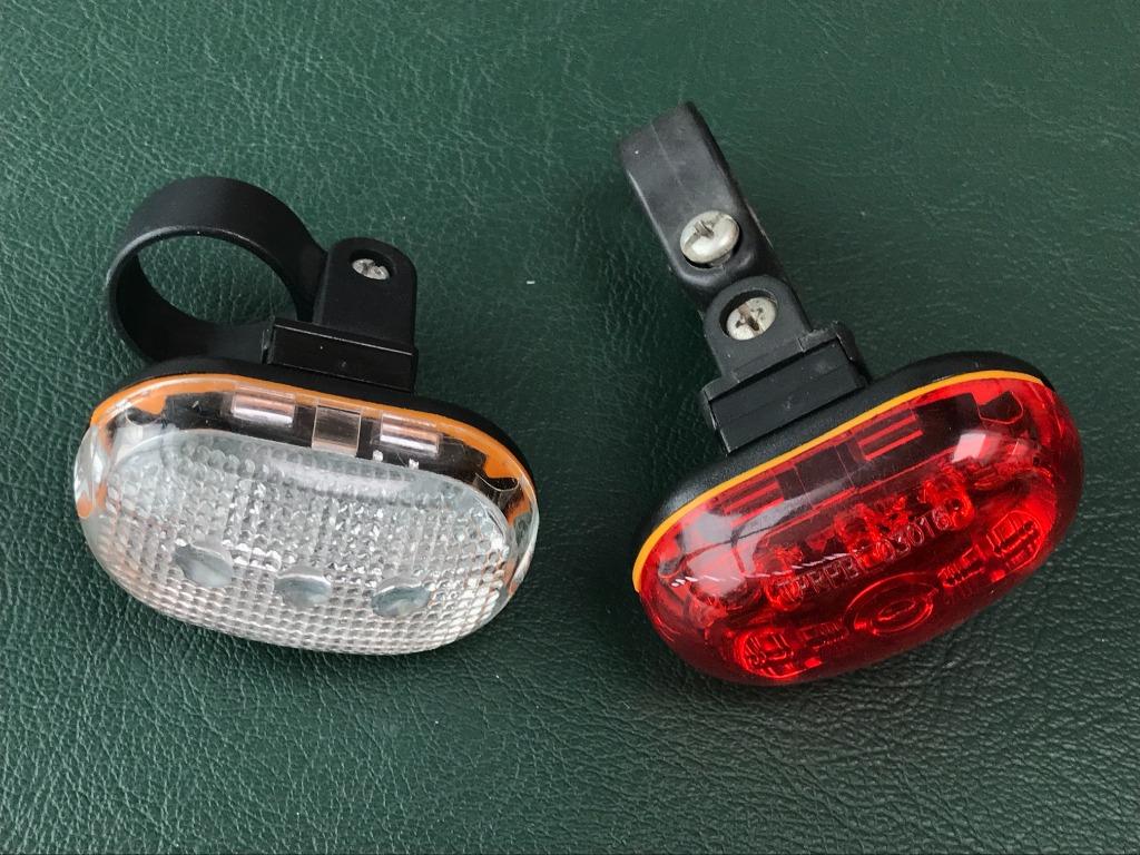 Voor- en achterlicht fiets, op batterijen (niet inbegrepen), Enlèvement ou Envoi, Utilisé, Batterie, Set d'éclairage