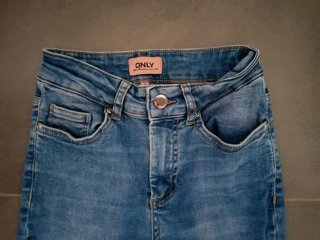 Jeans uniquement, Enlèvement ou Envoi, Comme neuf