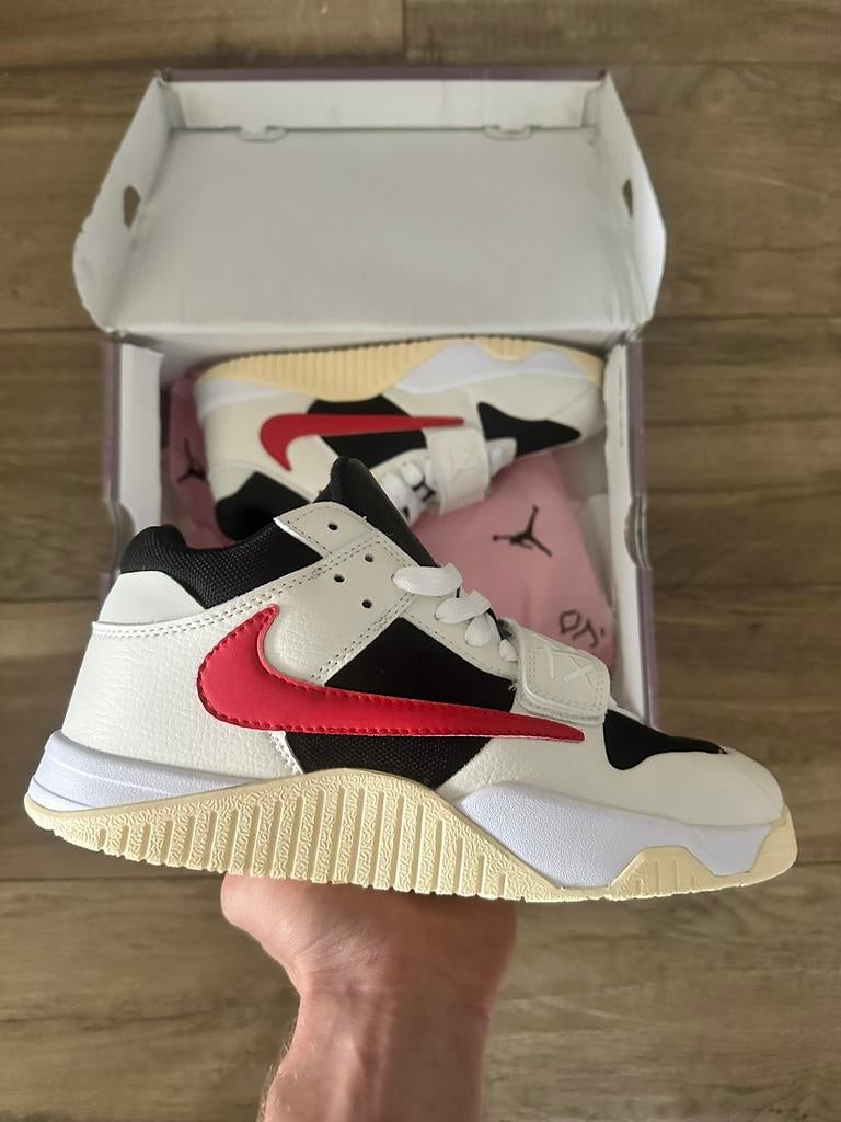 Nike jumpman jack tr 41,5 + 43, Ophalen of Verzenden