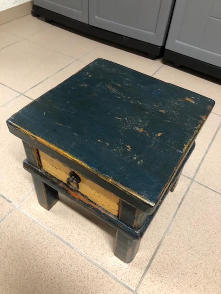 Meuble - petite table origine Inde, Enlèvement ou Envoi