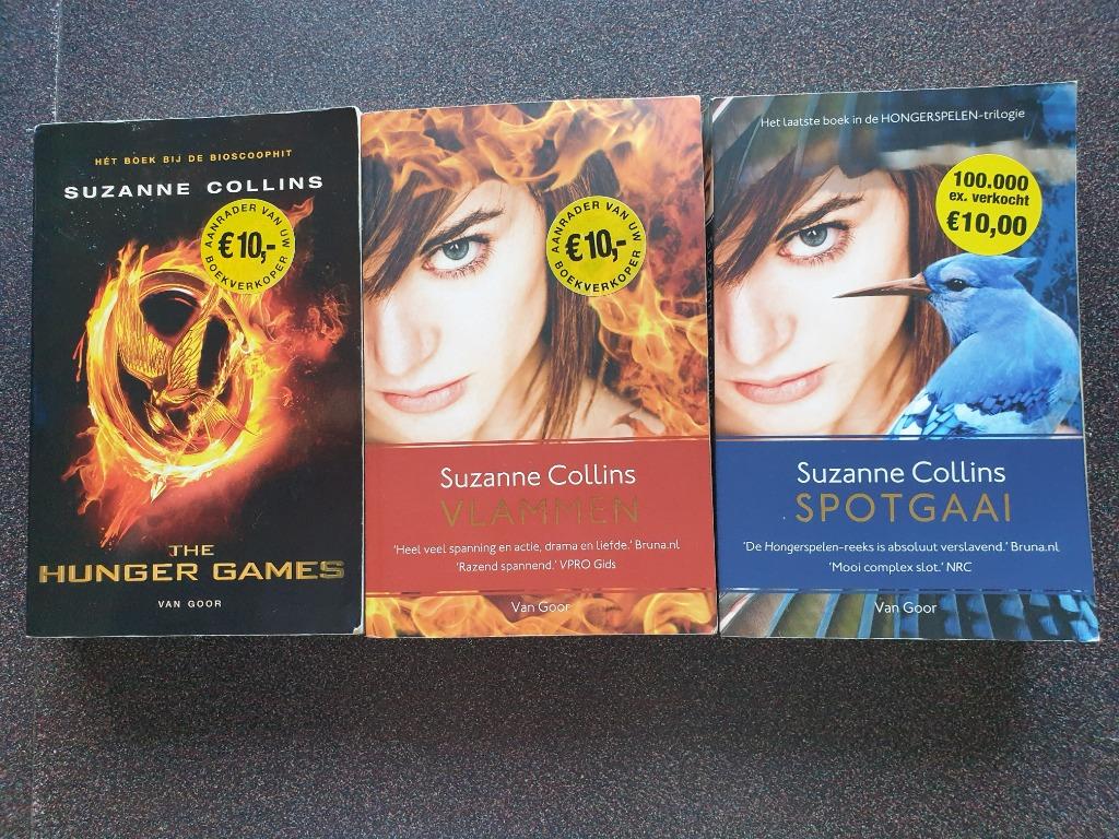 Suzanne Collins: The hunger games, Vlammen, Spotgaai, Ophalen of Verzenden