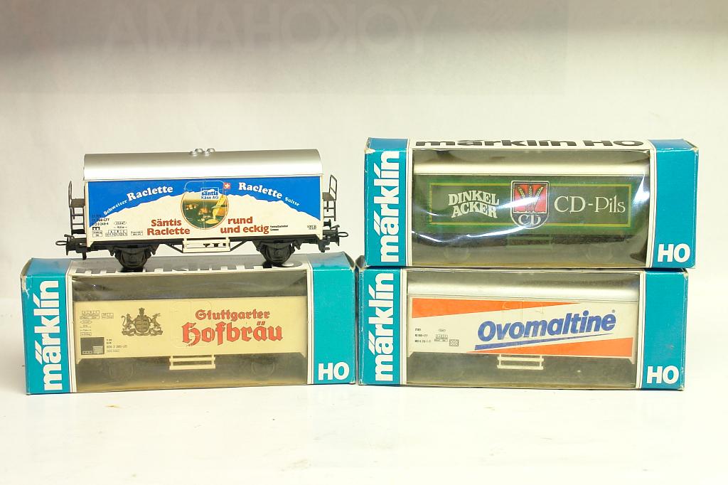 MARKLIN 4 WAGONS FRIGOS PUBLICITAIRES OVOMALTINE RACLETTE, Enlèvement ou Envoi, Courant alternatif, Wagon, Utilisé
