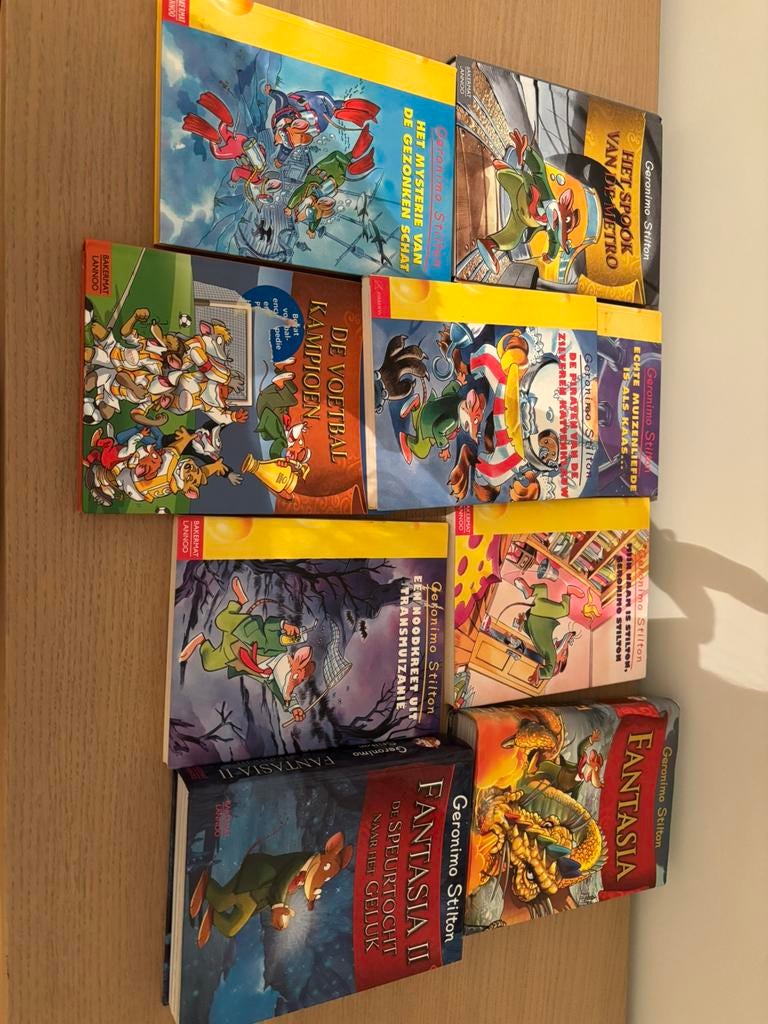Boekenpakket geronimo stilton, Boeken, Ophalen, Zo goed als nieuw