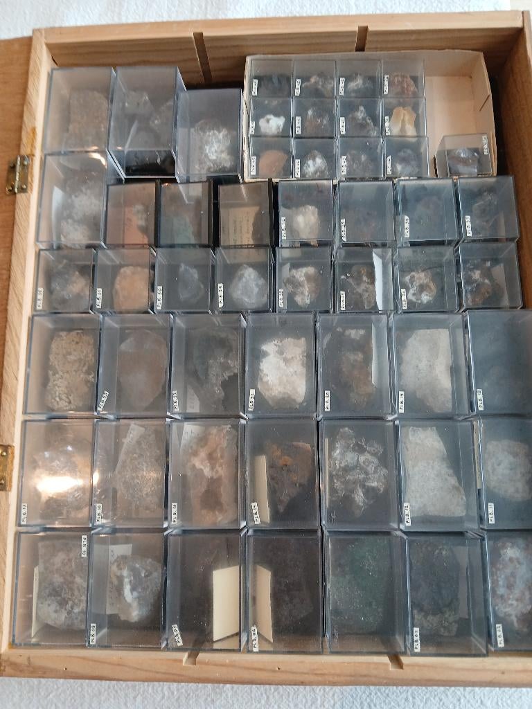 Mineralen set Plombières uit oude verzameling, Collections, Minéraux & Fossiles, Minéral, Enlèvement