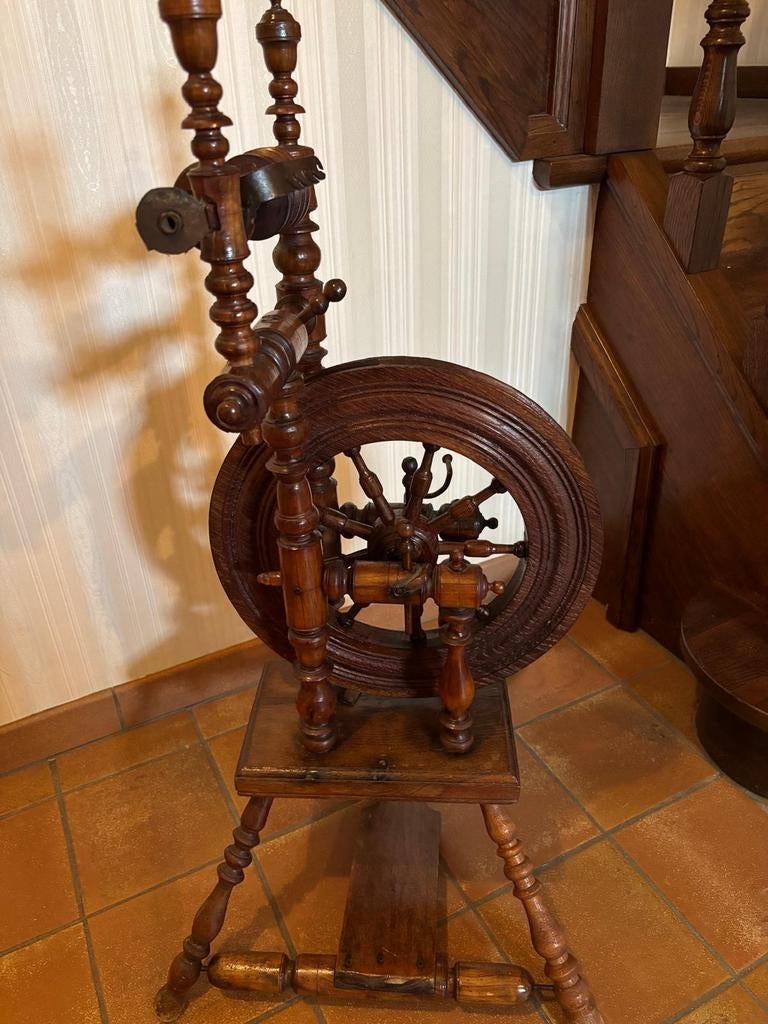 Rouet, Hobby & Loisirs créatifs, Enlèvement, Comme neuf