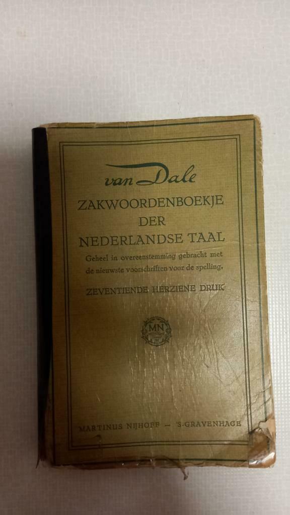 Dictionnaire de poche VAN DALE 17 l'édition révisée., Antiquités & Art, Enlèvement ou Envoi