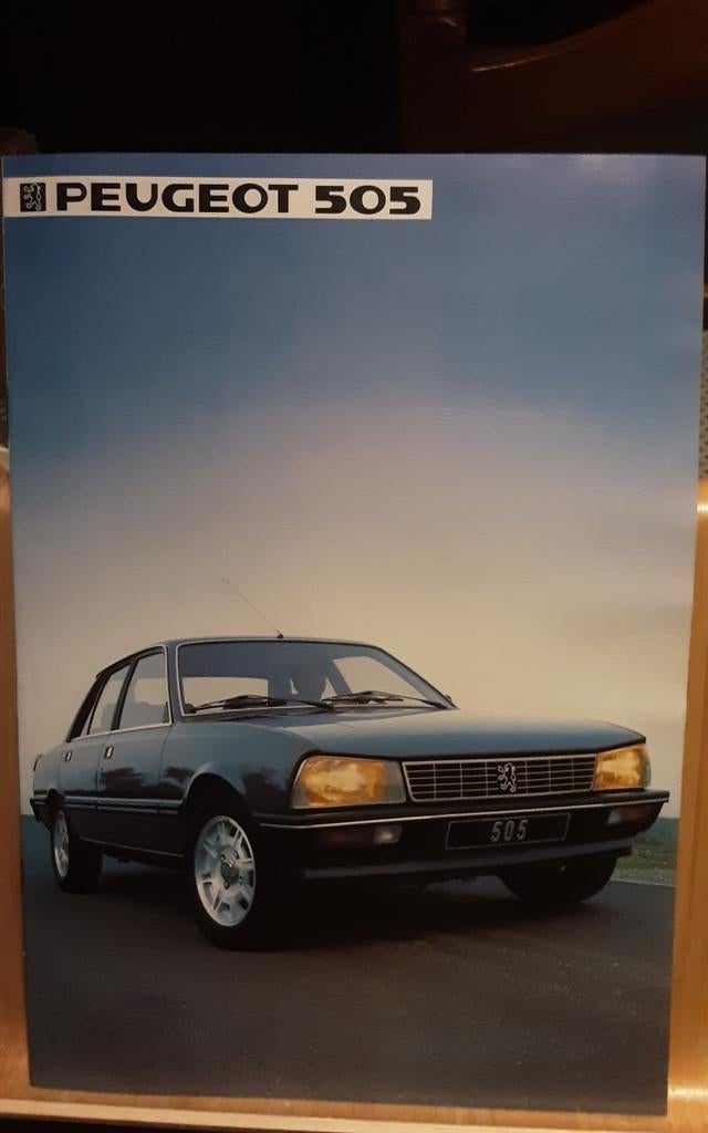 PEUGEOT 505 brochure, Livres, Autos | Brochures & Magazines, Enlèvement ou Envoi, Comme neuf, Peugeot