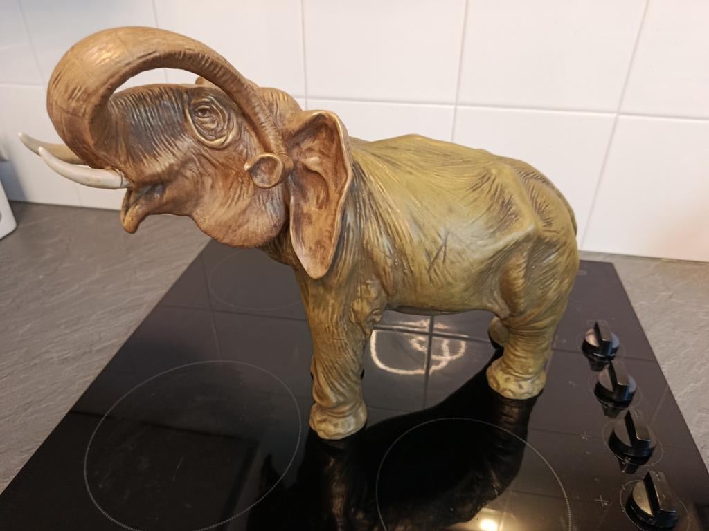 Zeer realistische olifant 50 cm, Antiek en Kunst, Ophalen