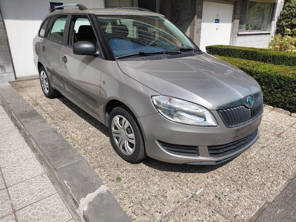 Skoda fabia 1.2 essence euro5, Euro 5, Parkeersensor, Particulier, Fabia