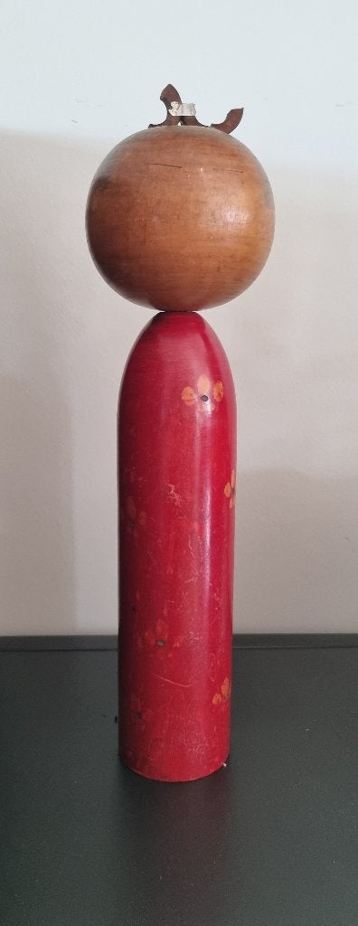 Kokeshi vintage de Takahashi Hashime (1918-2002), Antiquités & Art, Enlèvement ou Envoi, Japon, Bois, Peint