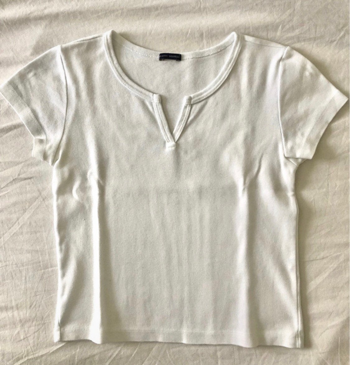 Witte Ashlyn crop top van Brandy Melville, Kleding | Dames, T-shirts, Ophalen, Wit, Zo goed als nieuw, Korte mouw