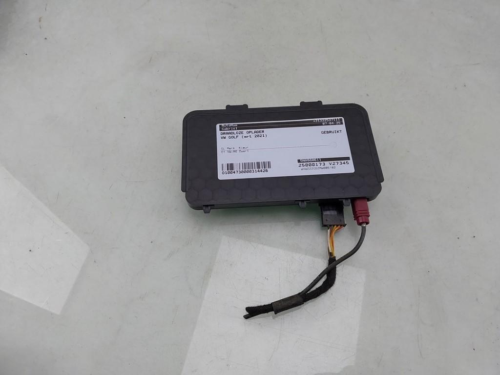 DIVERSEN Draadloze oplader Golf VIII (CD1) (|5NA980611|), Auto-onderdelen, Dhr. J. Ham, Gebruikt, Volkswagen, Administratie@autoham.nl