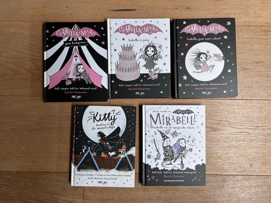 Isabella maan boekjes, Boeken, Ophalen of Verzenden, Gelezen