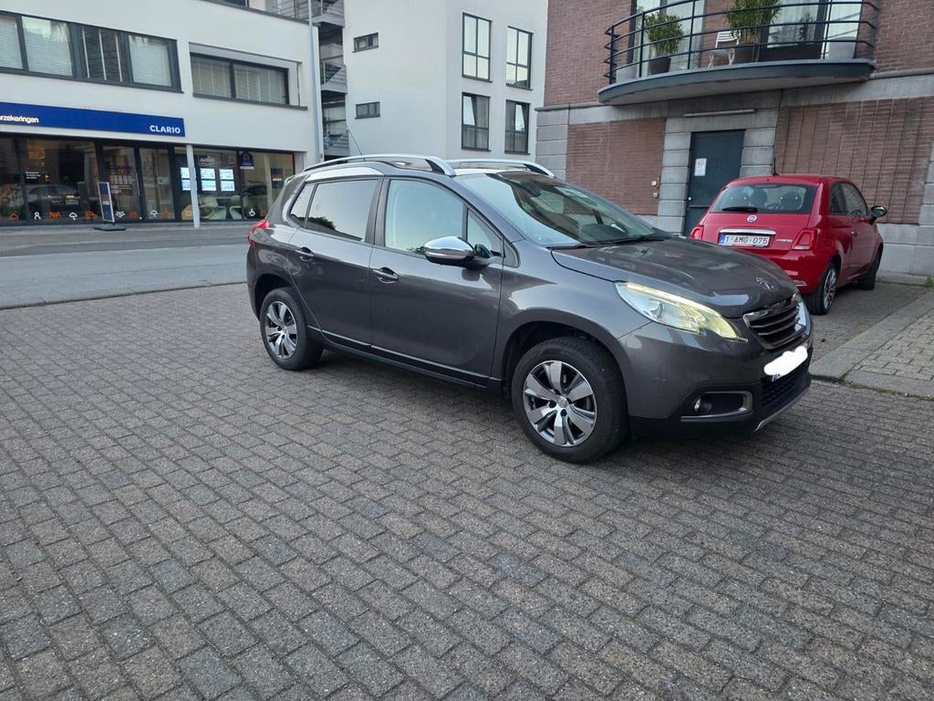 PEUGEOT 2008 essence 2016, Achat, Euro 6, Boîte manuelle, Entretenue par le concessionnaire