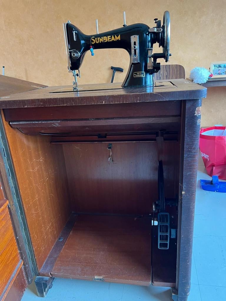 Machine à coudre vintage Sunbeam meuble en bois, Enlèvement