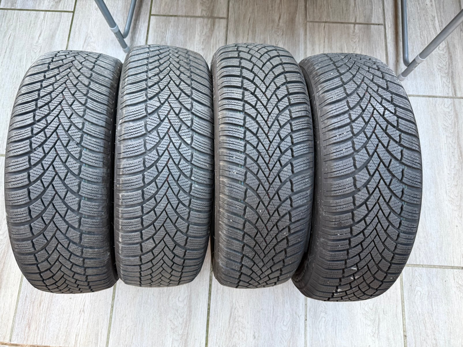 4 Pneus Neige Bridgestone 185/60 R15 88T XL - Neuf (Facture), Neuf, 15 pouces, Pneus hiver, 185 mm