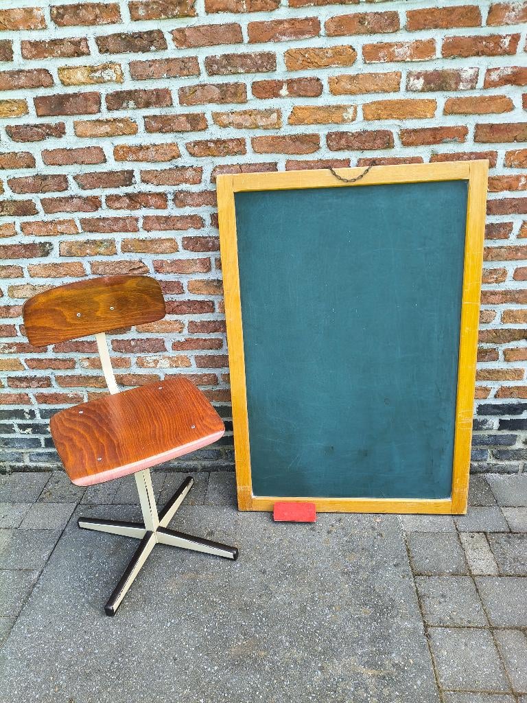 Krijtbord met stoeltje, Ophalen, Gebruikt, Krijtbord