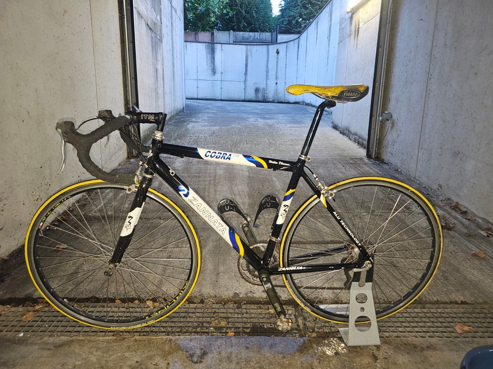 Zannata Cobra Lite Koersfiets, wielrenfiets, racefiets, Gebruikt, 10 tot 15 versnellingen, Velgrem, Ophalen