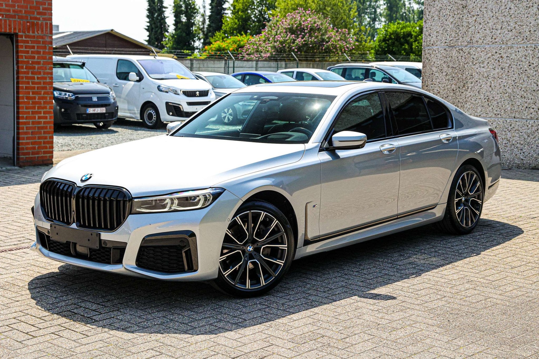 BMW 7 Serie 730 M-PAKKET*X-DRIVE*SCHUIFDAK*360CAMERA*LEDER, Auto's, Automaat, 4 deurs, Gebruikt, 2993 cc