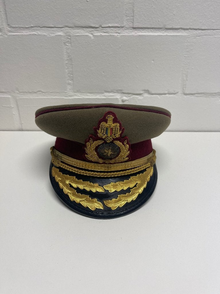 Roemeense generaalspet communistisch, Roemeens generaal kepi, Ophalen
