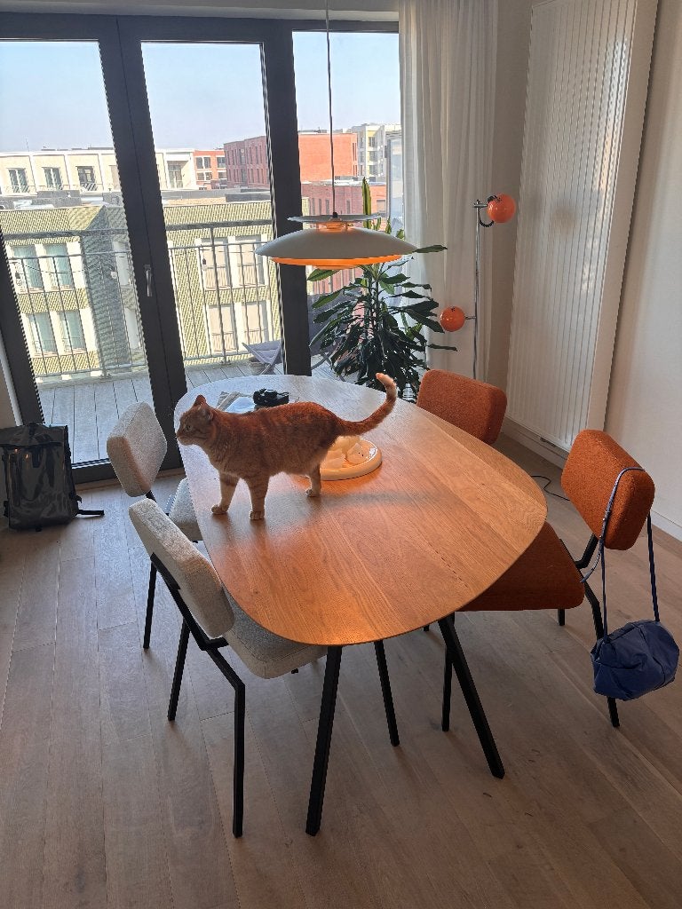 STUDIO HENK DESIGN TABLE / TABLE / TAFEL, Ophalen, 100 tot 150 cm, Eikenhout, Zo goed als nieuw