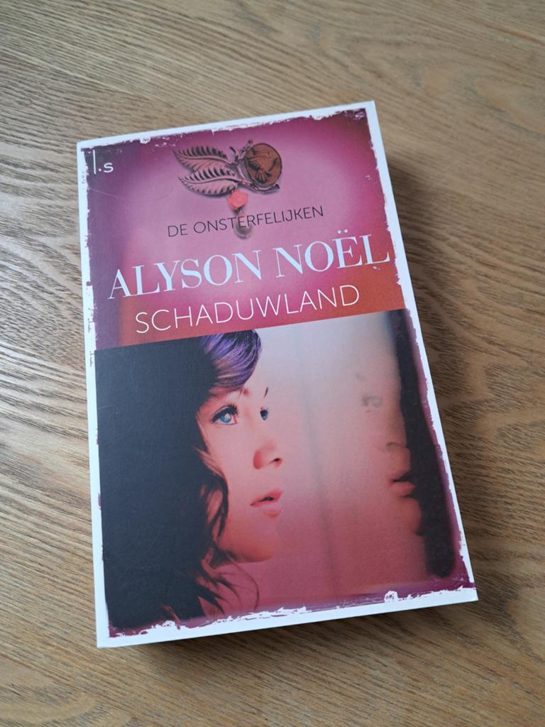 Alyson Noel - Schaduwland, Ophalen of Verzenden, Alyson Noel