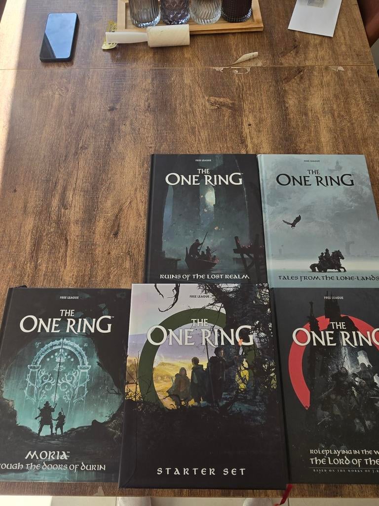 The One Ring RPG bundle - Lord of the Rings boeken, Vijf spelers of meer, Ophalen, Zo goed als nieuw