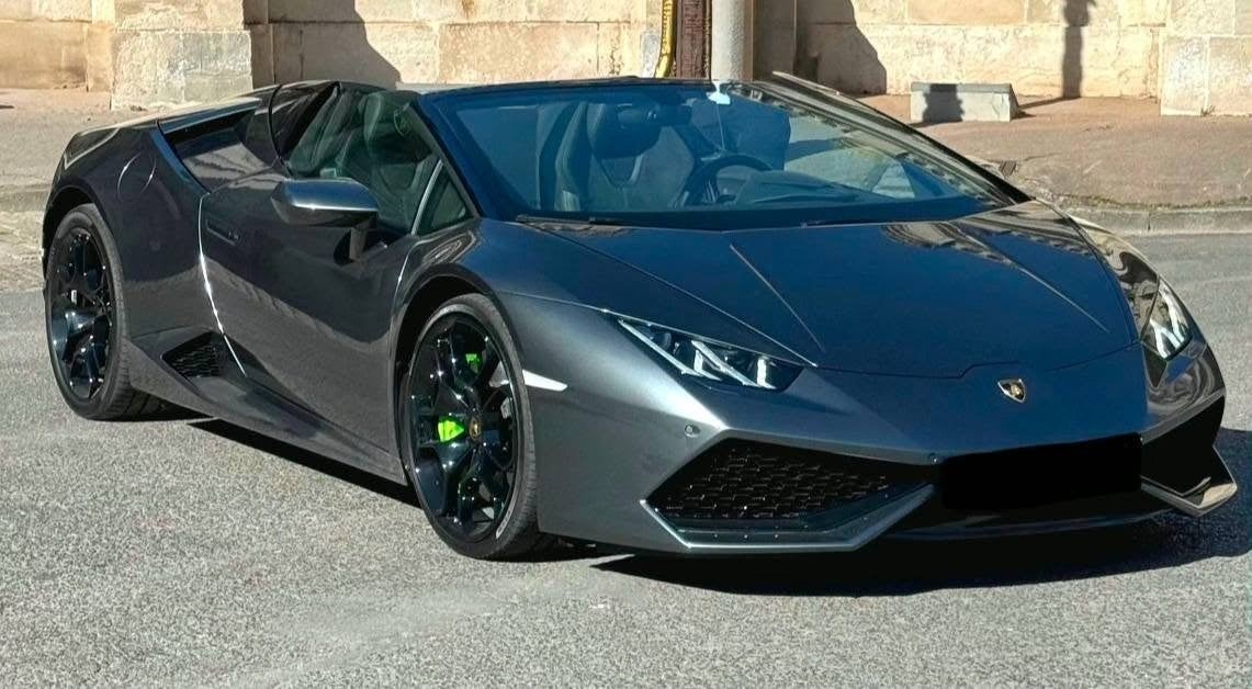 Magnifique Lamborghini Huracán spyder 2018
LP610-4, Autos, Achat, Cabriolet, Carnet d'entretien, Particulier