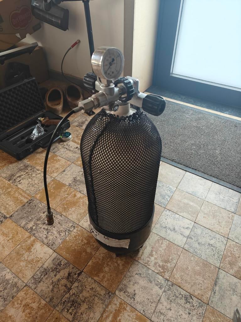 duikfles 12L pas gekeurd met manometer voor pxp, Watersport en Boten, Ophalen, Duikfles