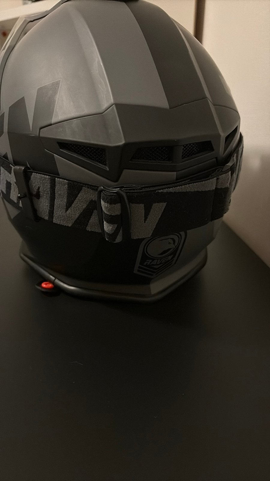Vross helm raven maat M, Ophalen, Zo goed als nieuw, Medium