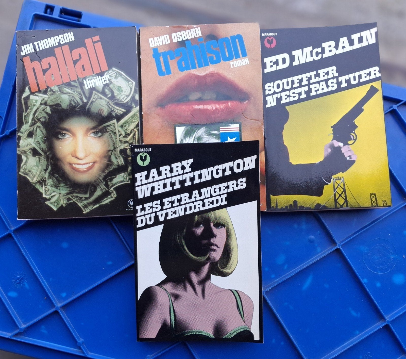 Set van 4 boeken in het Frans voor een lage prijs, Ophalen, Gelezen