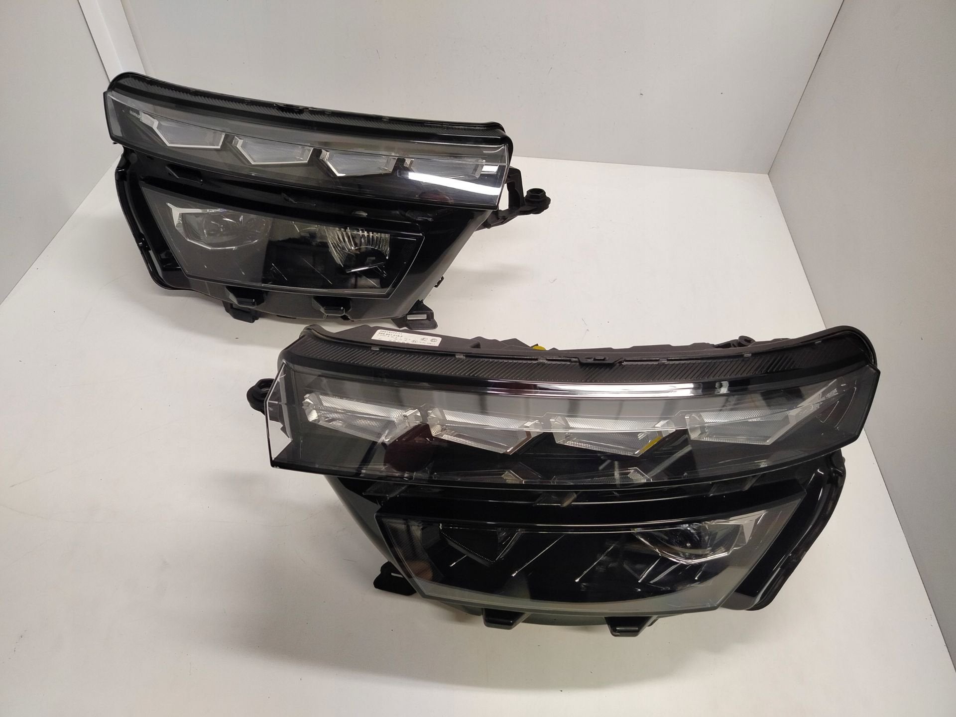 Skoda Kamiq Koplamp Links 658.941.015.F, Tr. Vaclava Klementa 869
293 01  Mlada Boleslav, CZ, Skoda, Skoda Auto a.s., Gebruikt