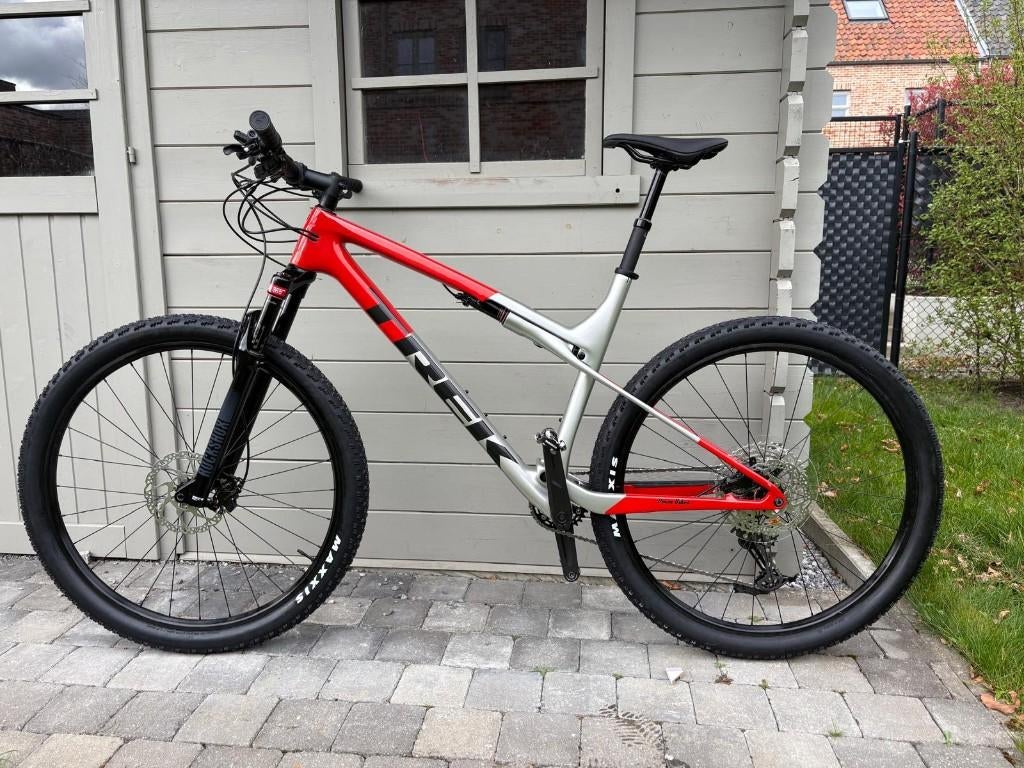 XL Supercaliber SL 9.6 Gen 2 Lunar Silver/Lava Red, Neuf, Enlèvement, VTT tout suspendu, 57 cm ou plus