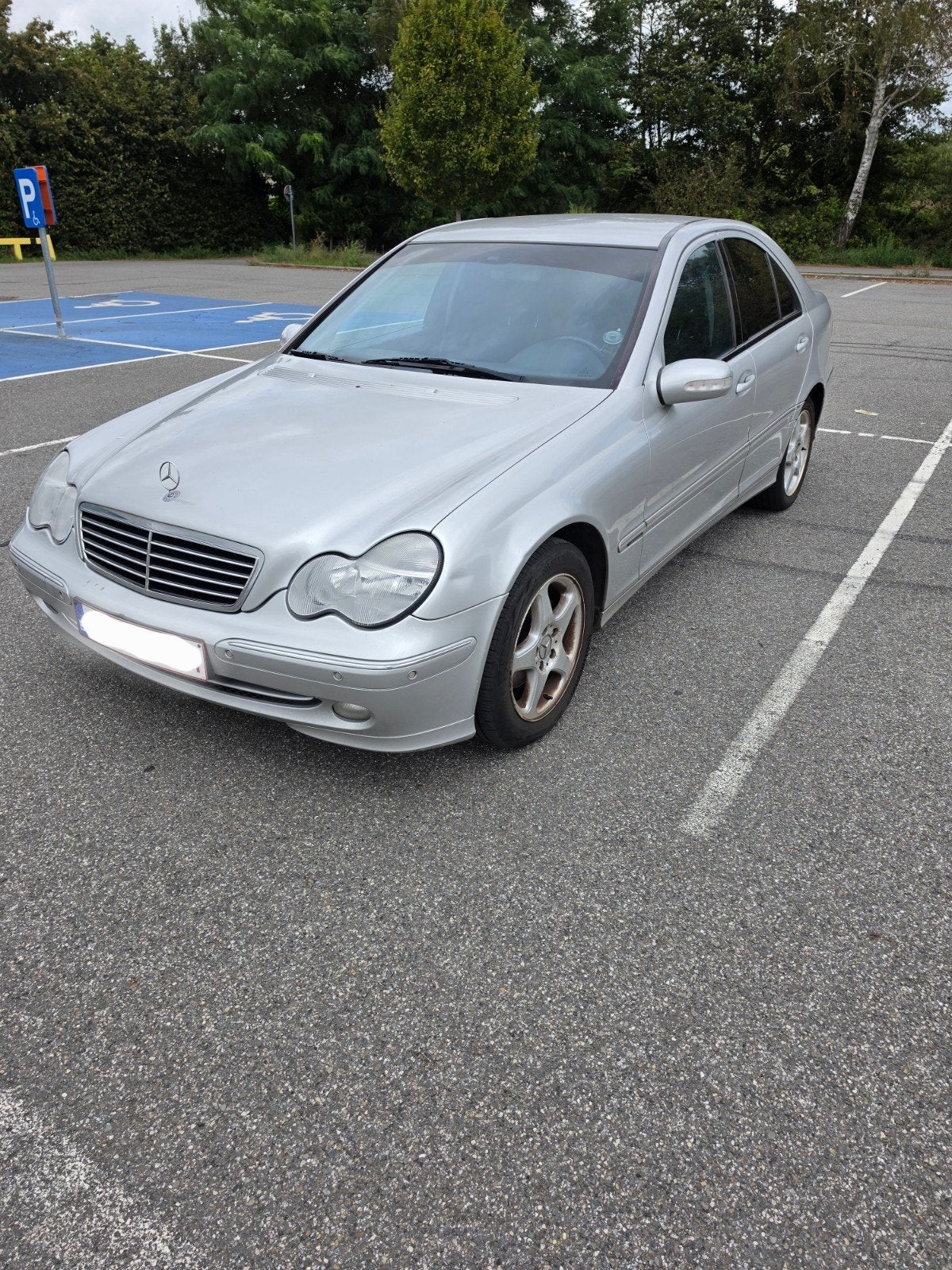 Compresseur C 200 Avantgarde, Argent ou Gris, Achat, 4 portes, Capteur de stationnement