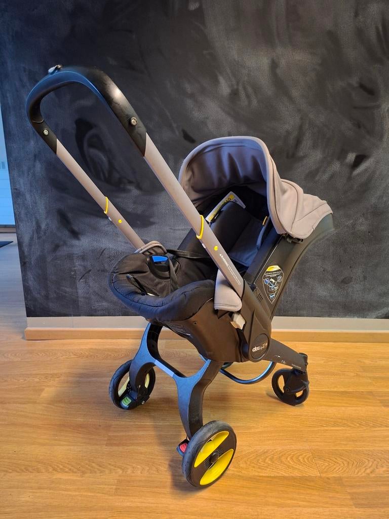 DOONA kinderwagen + isofix, Enlèvement, Poussette