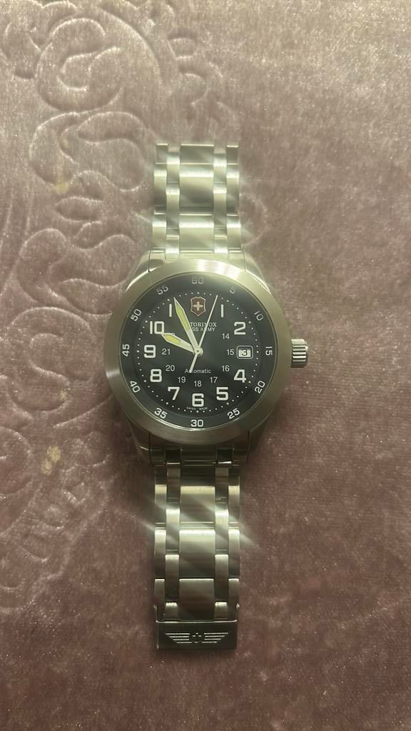 Watch victorinox, Ophalen of Verzenden, Zo goed als nieuw