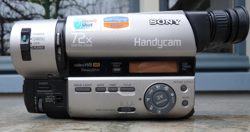 Zelf digitaliseren ? Sony Video8 en Hi8 met TBC DNR, Ophalen, Hi 8, Camera