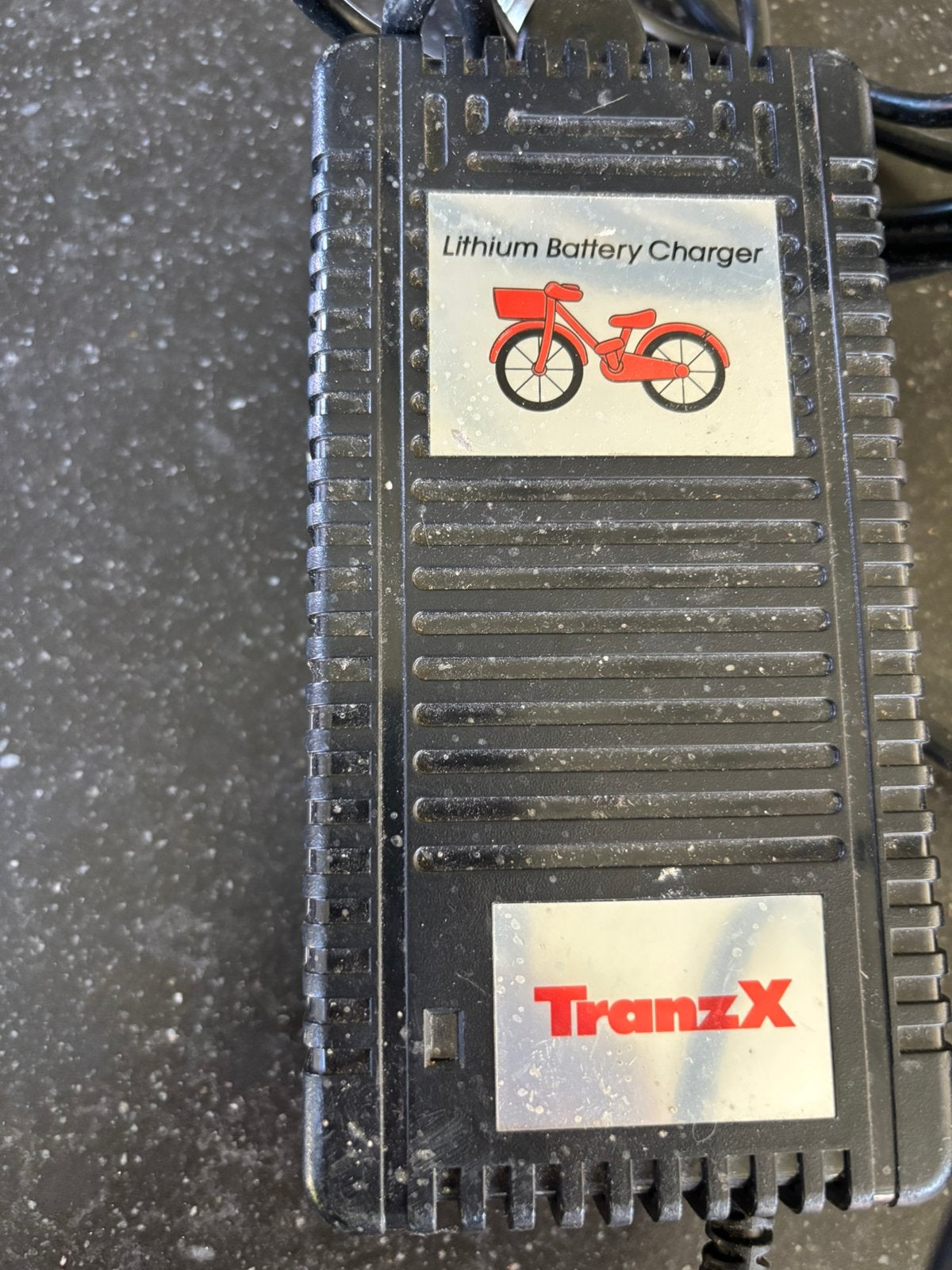 Fietslader tranzx 36V 4A, Utilisé