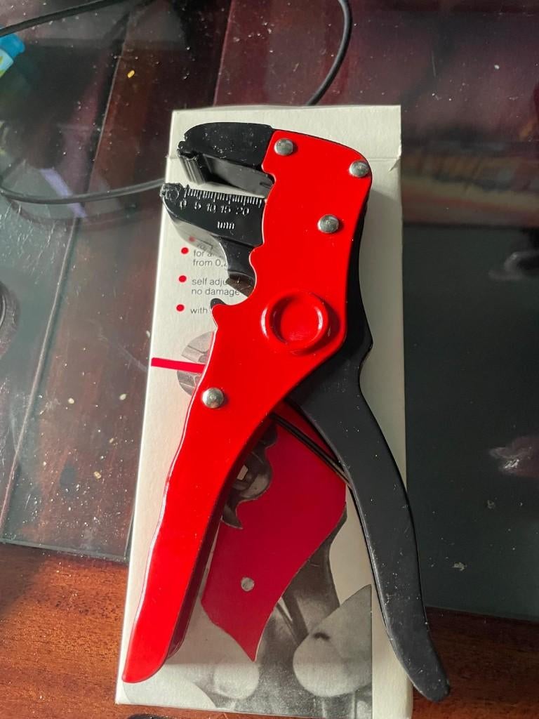 partij Automatische kabelstriptangen (  International), Zakelijke goederen, Stock en Retail | Partijen goederen, Ophalen, Tuin en Doe-het-zelf