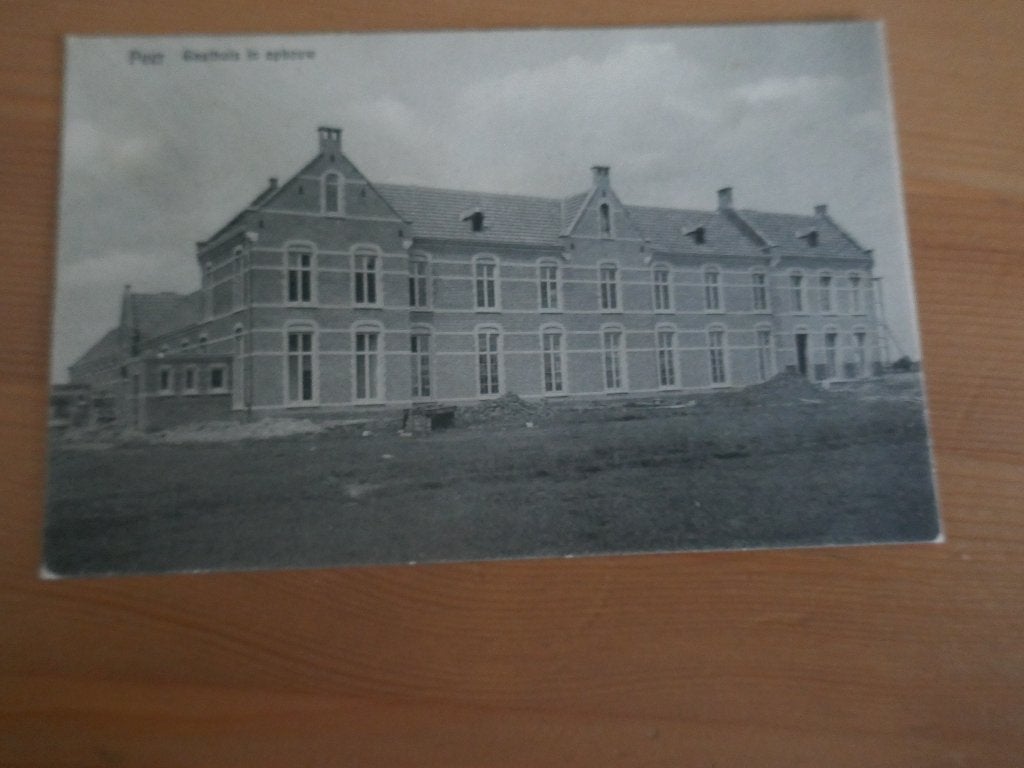 peer gasthuis in opbouw, Envoi, Affranchie, Limbourg