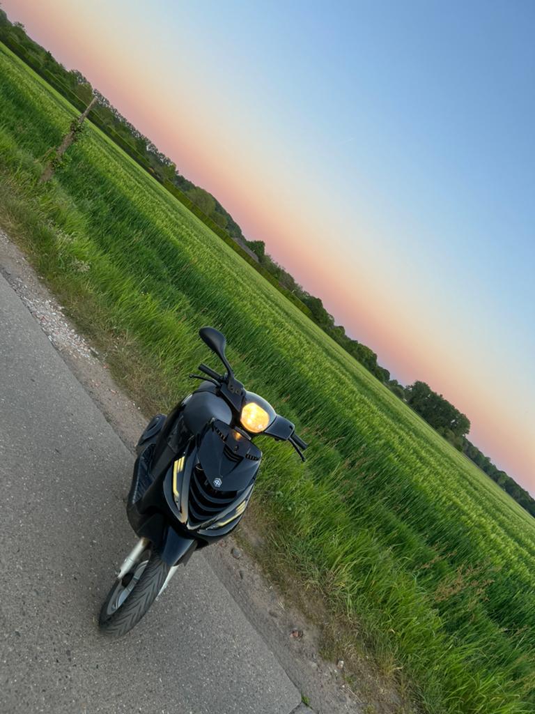 Zip 4 takt 2v, Fietsen en Brommers, Ophalen, Zo goed als nieuw, Zip