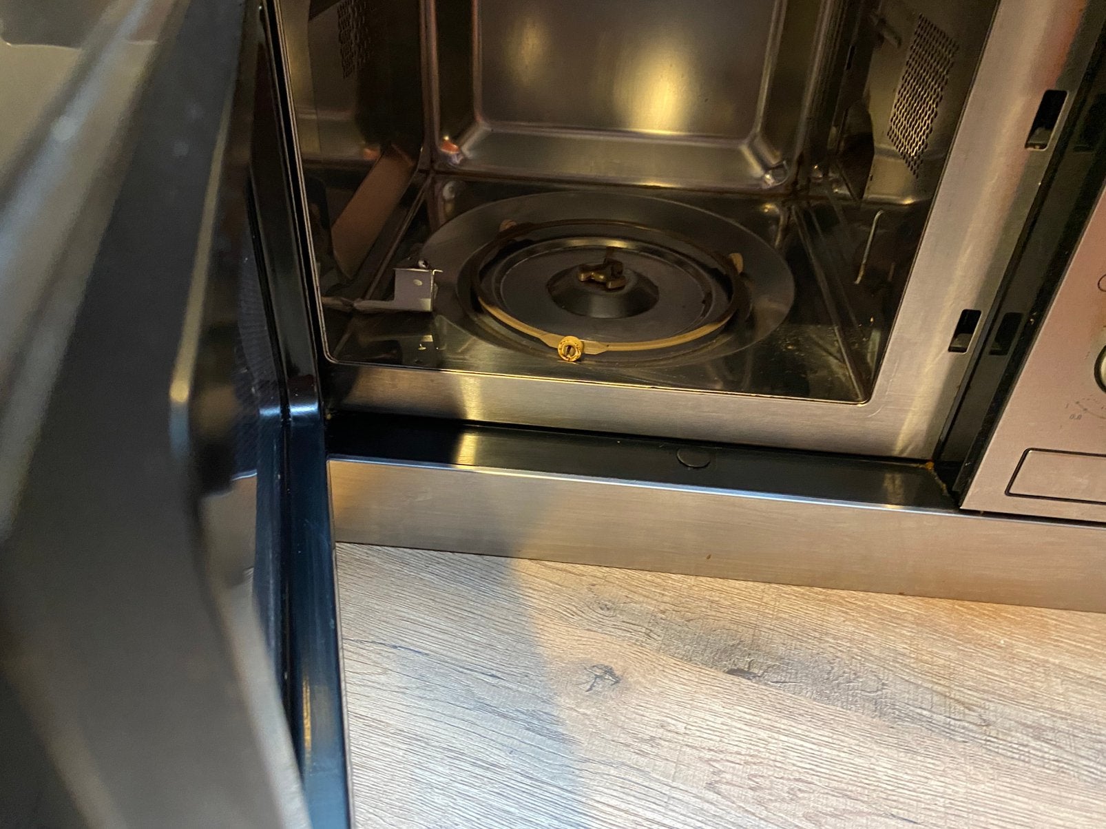 Micro-ondes a voir 65, Ophalen, Zo goed als nieuw, Microgolfoven
